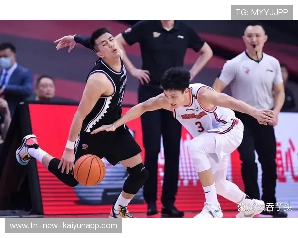 CBA广东队球迷文化再创新高，主场优势明显